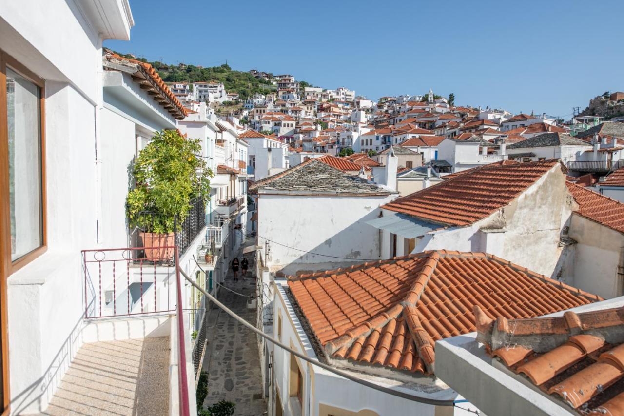 Lovely One-Bedroom Flat In Skopelos Exterior photo